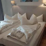 Beverly Hill 4*